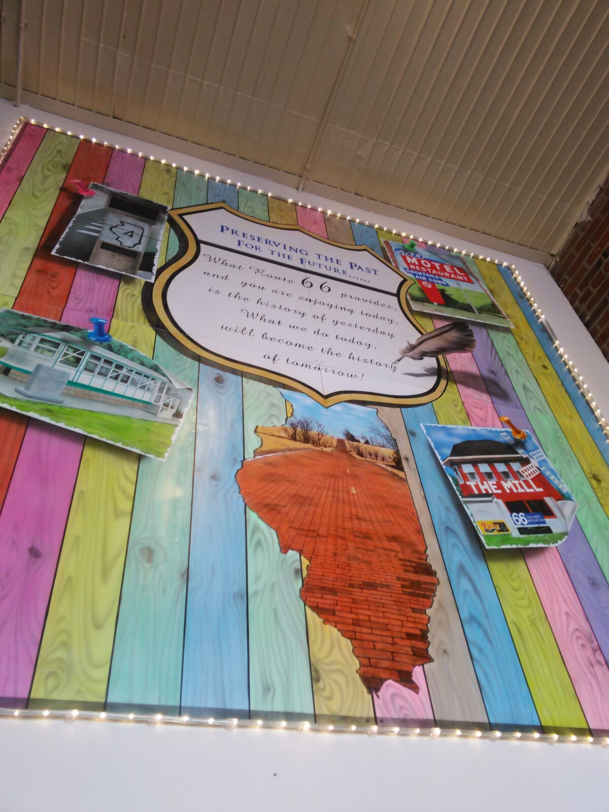 Airbrush art feature with Route 66 world artwork